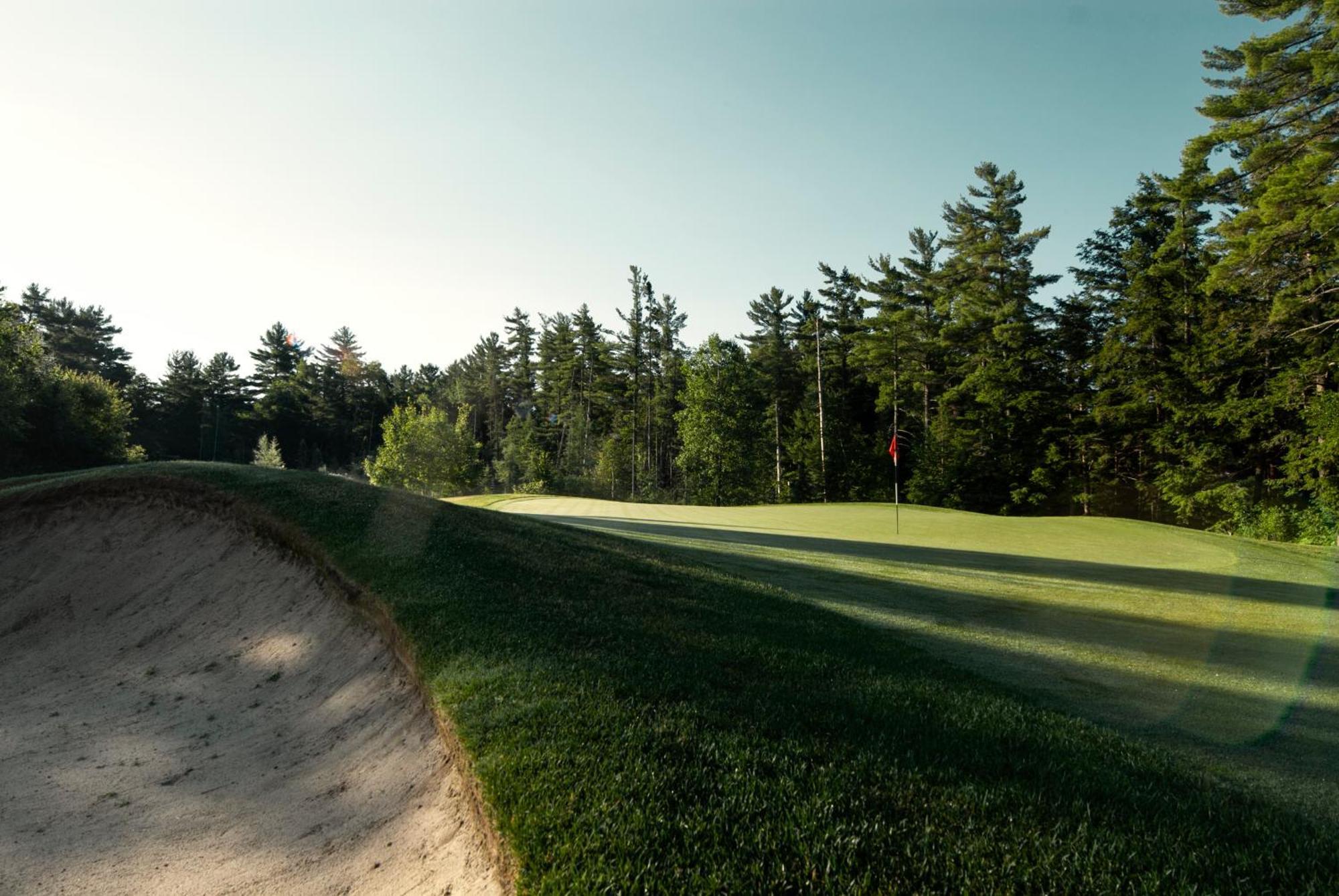 Rocky Crest Golf Resort Mactier Exterior photo