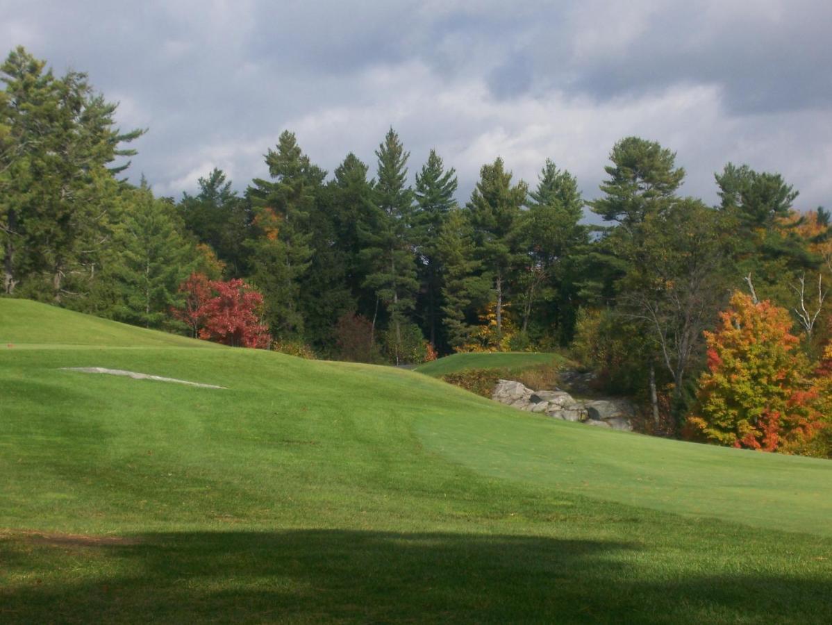 Rocky Crest Golf Resort Mactier Exterior photo